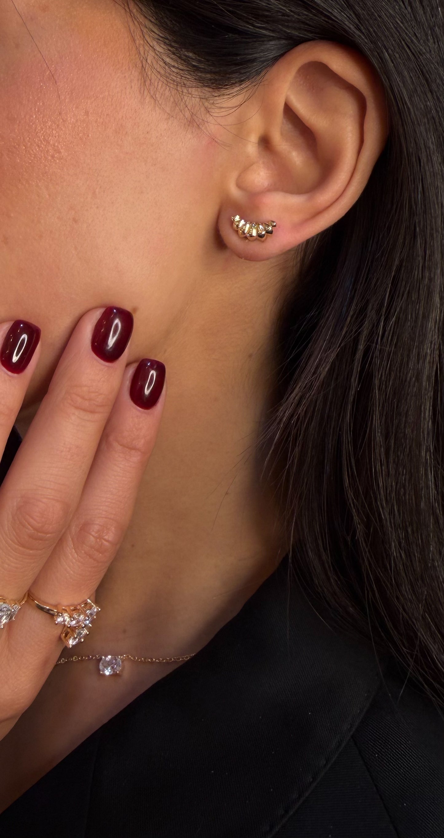 Croissant gold plated earring